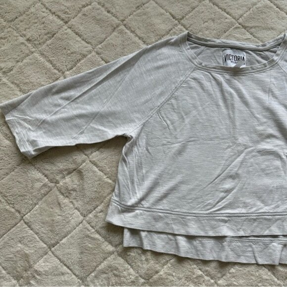 Victoria's Secret sport | Cream & Gray Boxy Pullover Sweater | Size Extra Small - Picture 4 of 10